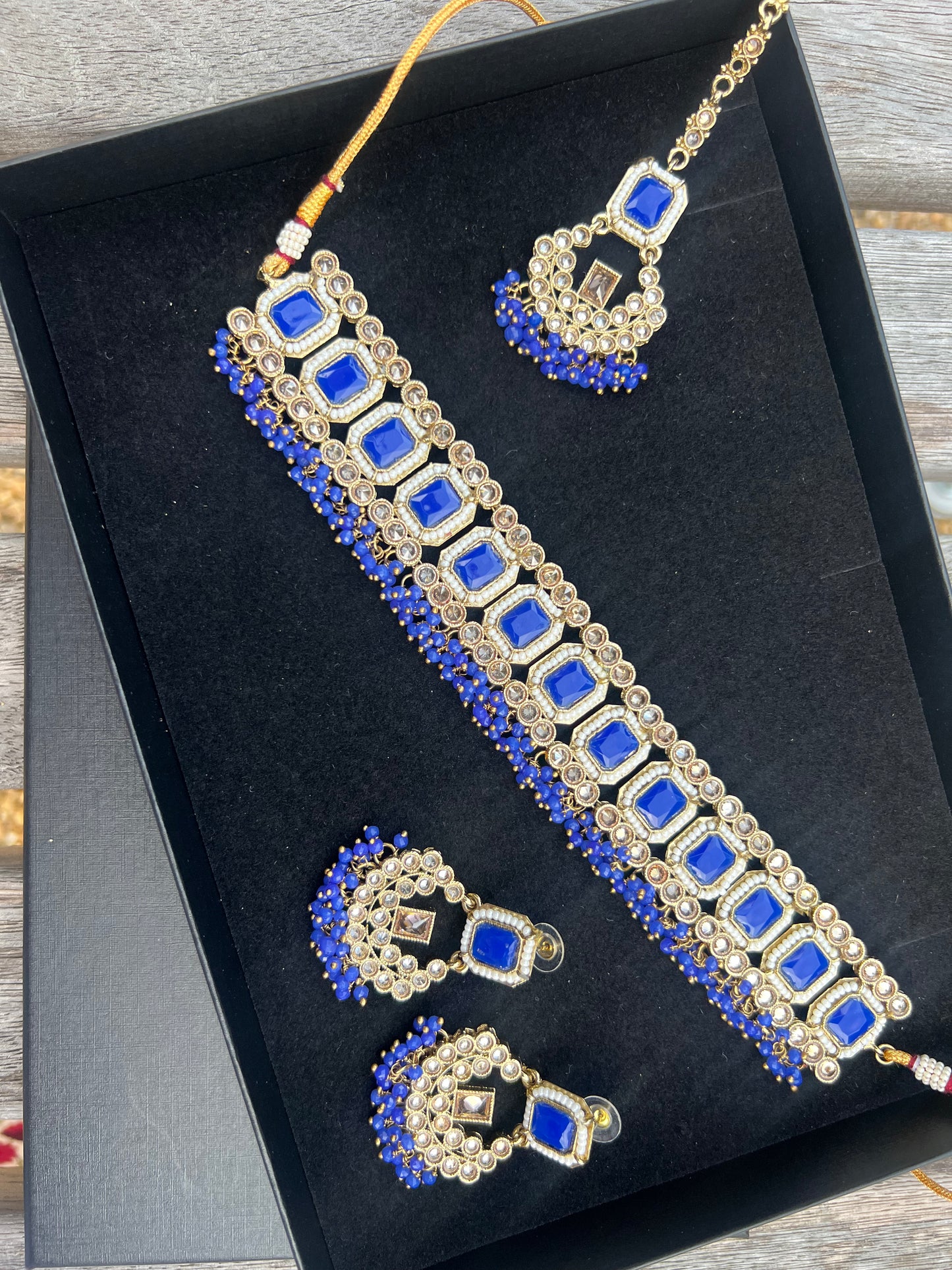 Choker Sets (6)