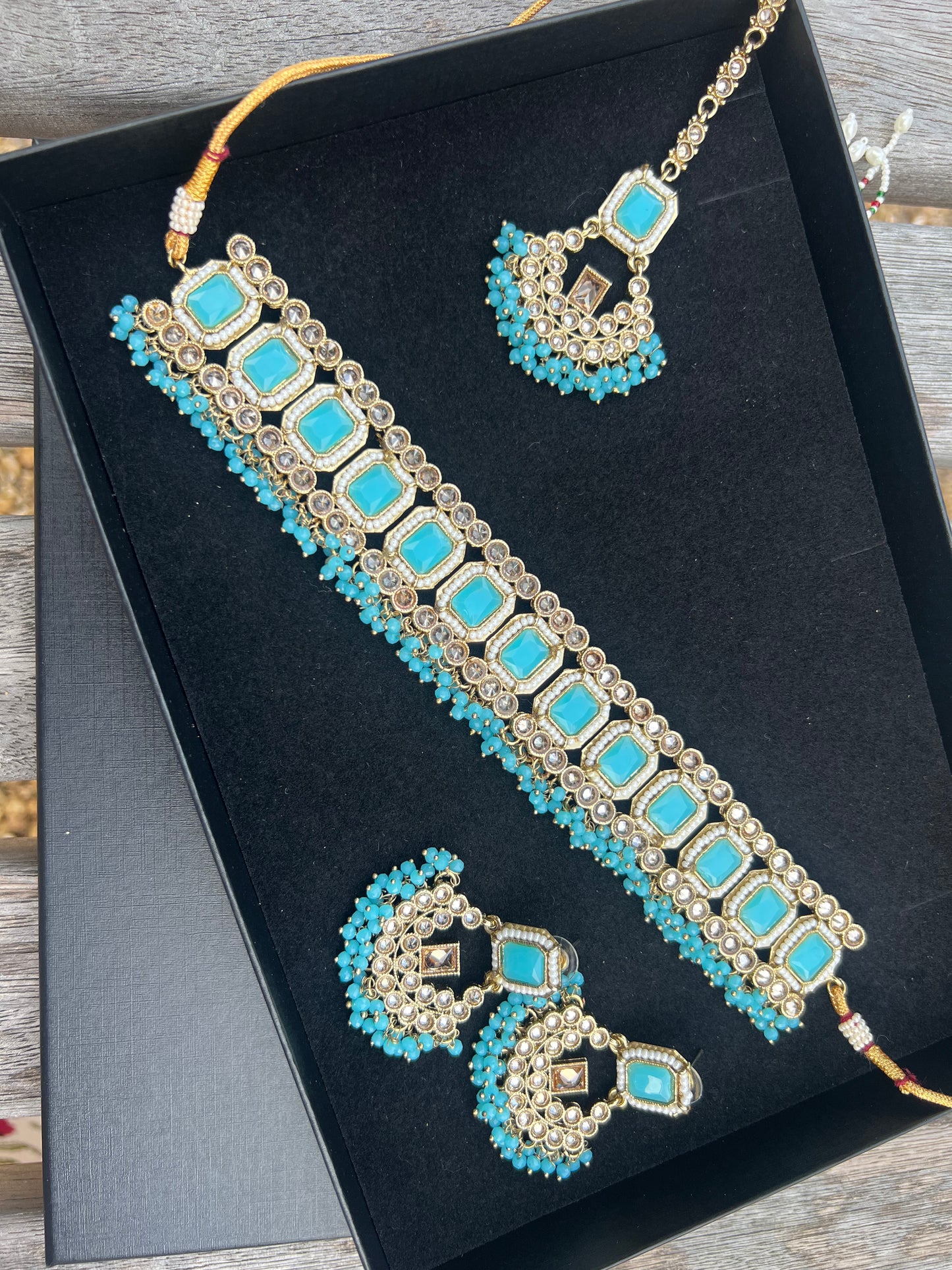 Choker Sets (6)