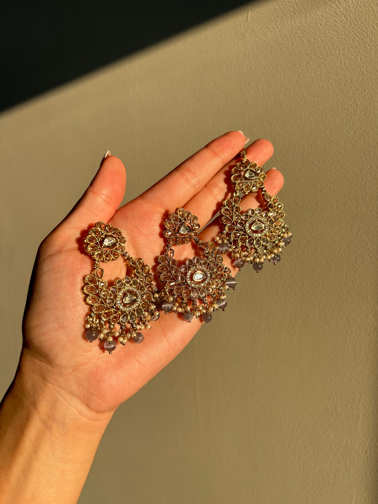 Earrings & Tikka (1)