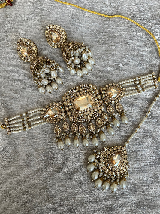 Choker Set 1
